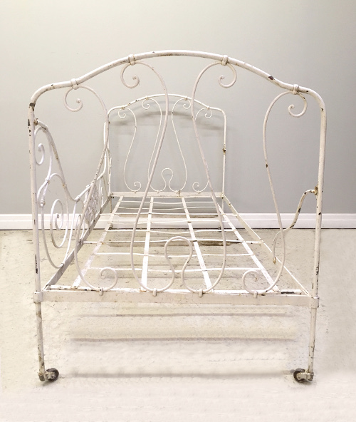 IB4573 ANTIQUE FOLDING IRON DAYBED